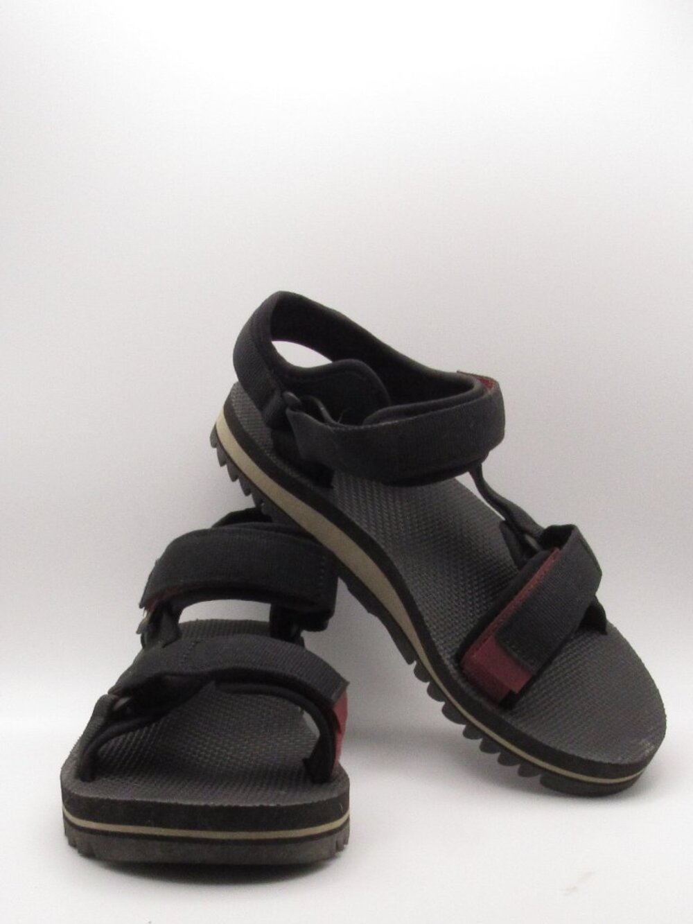 Teva Black & Red Universal Trail Strap Sandals Womens Size 7 1107709 Excel Cond